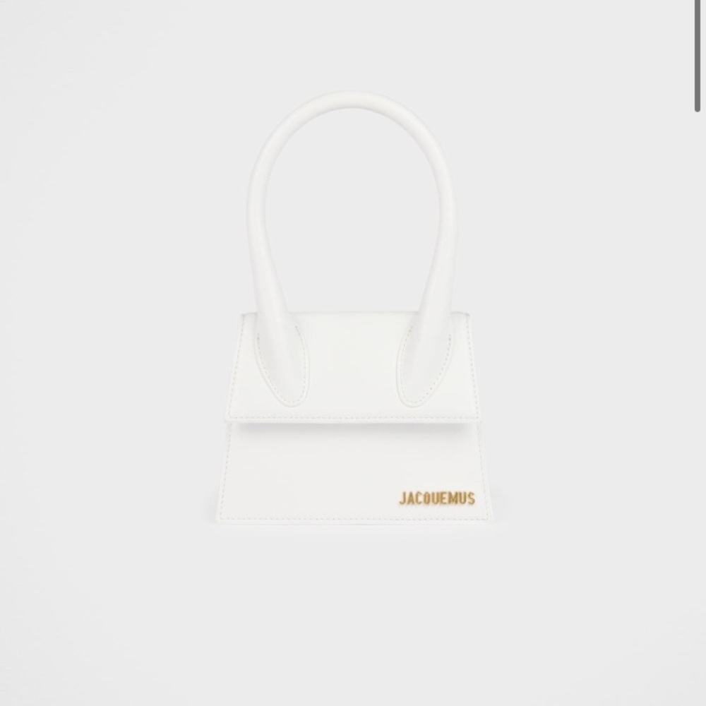 Like new! Jacquemus white Chiquito moyen Love it but I barely wear it:(( worn 3x